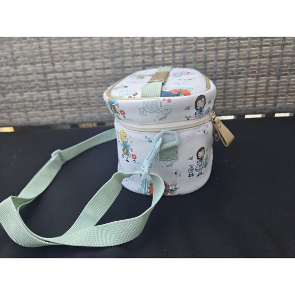 Disney Animators' Collection Lunch Box Princesses Tiana Merida Aurora Belle - Picture 2 of 12